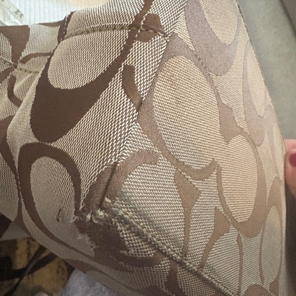 Coach Signature Stripe Tote with Coach Mink Bear Fob, Medallion and Hangtag. - Picture 10 of 17